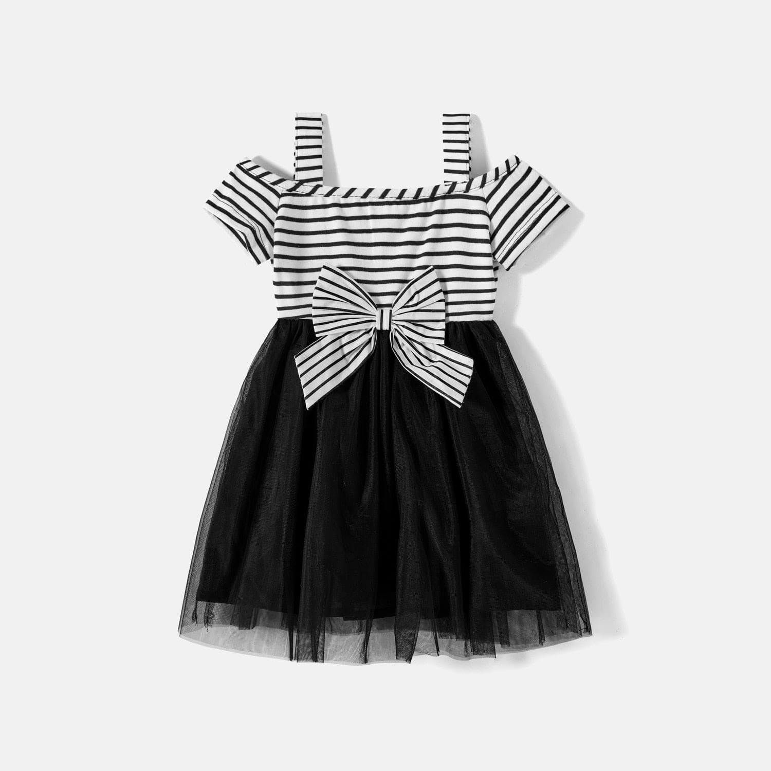 Ensemble Familial À Rayures Noires Et Blanches – Image 8