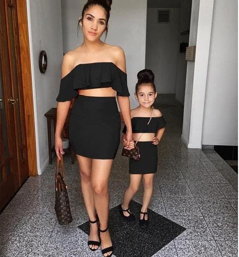 Robe Assortie Noire Pour Mère Et Fille
