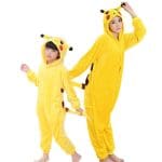 Ensemble De Nuit Pikachu - Coordination Mère Et Fille