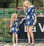 Robe Assortie Bleu Marine Pour Mère Et Fille
