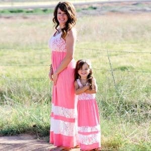 Robe En Dentelle Assortie Pour Fille Et Mère