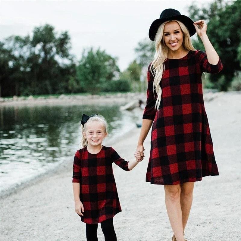 Robe Assortie À Carreaux Pour Mère Et Fille – Image 3