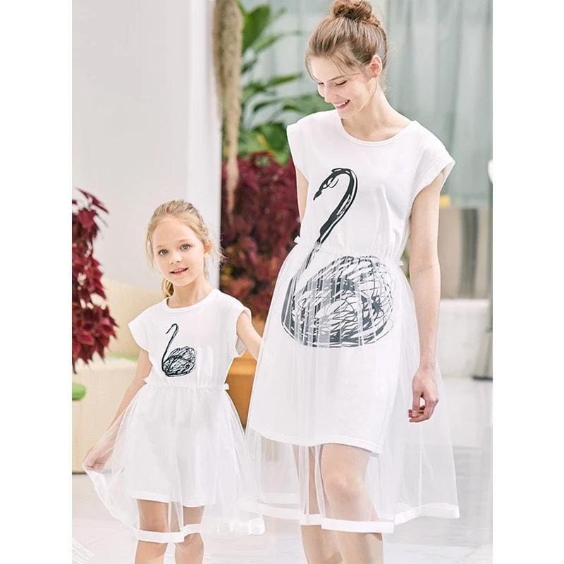 Robe Assortie Mère Et Fille En Blanc – Image 3