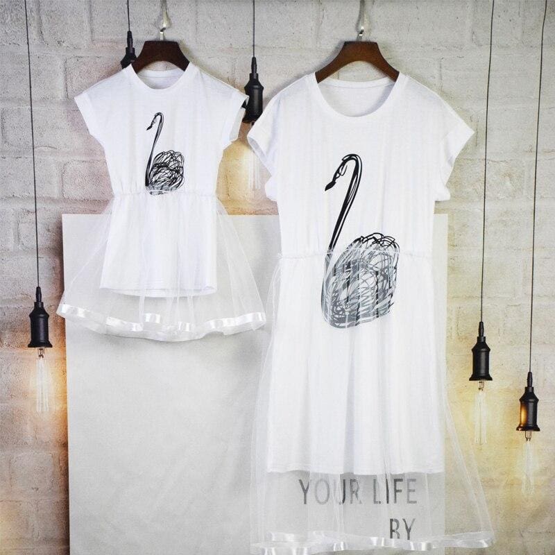 Robe Assortie Mère Et Fille En Blanc – Image 2