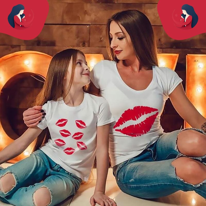 T-Shirt Duo Mère Et Fille Avec Motif Bisou – Image 3