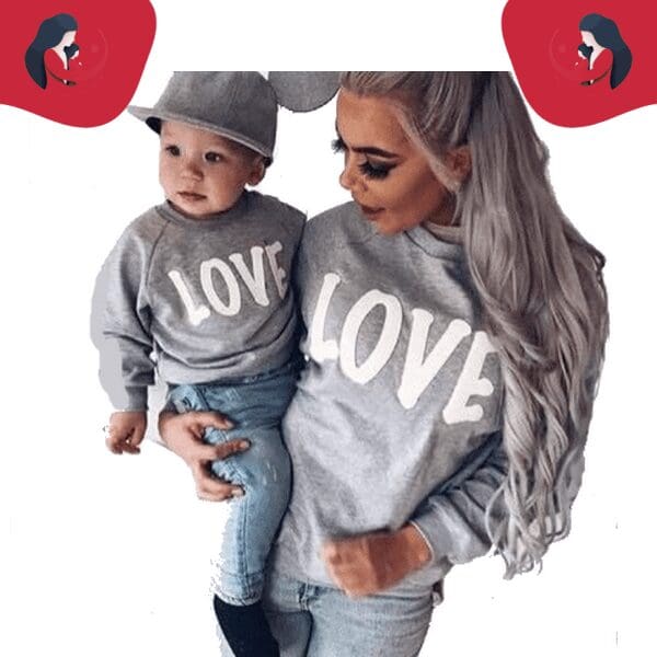 Pull mère fille amour gris