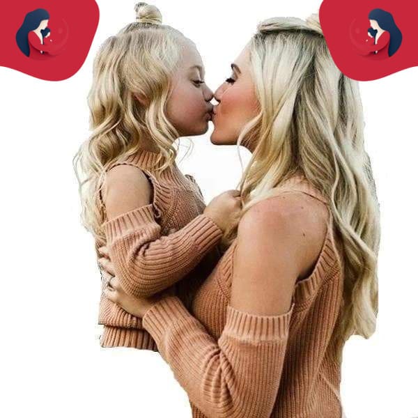 Pull mère fille épaules dénudées